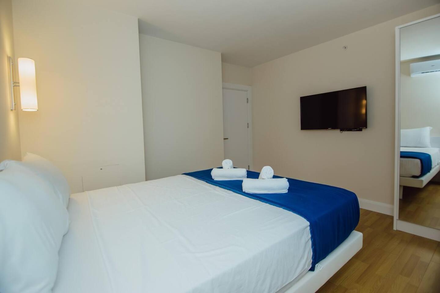 Luxury Orbi City Sea View Aparthotel Batum Dış mekan fotoğraf