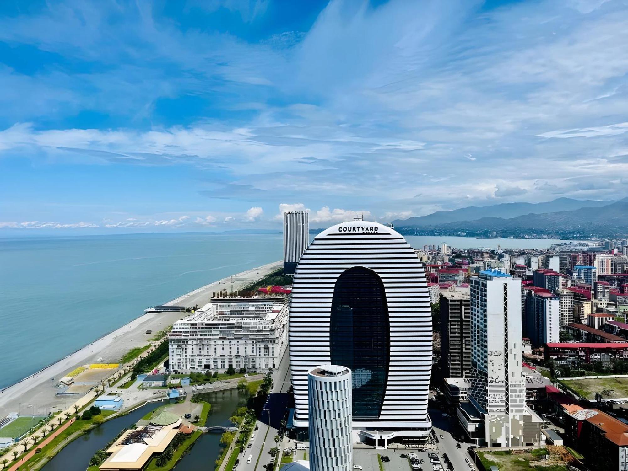 Luxury Orbi City Sea View Aparthotel Batum Dış mekan fotoğraf