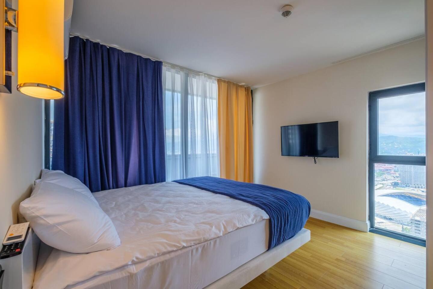 Luxury Orbi City Sea View Aparthotel Batum Dış mekan fotoğraf