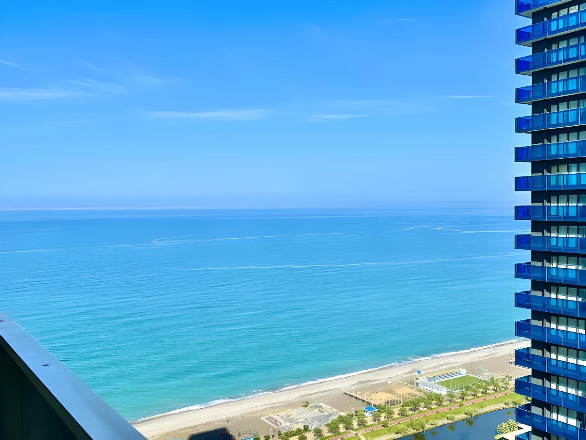 Luxury Orbi City Sea View Aparthotel Batum Dış mekan fotoğraf