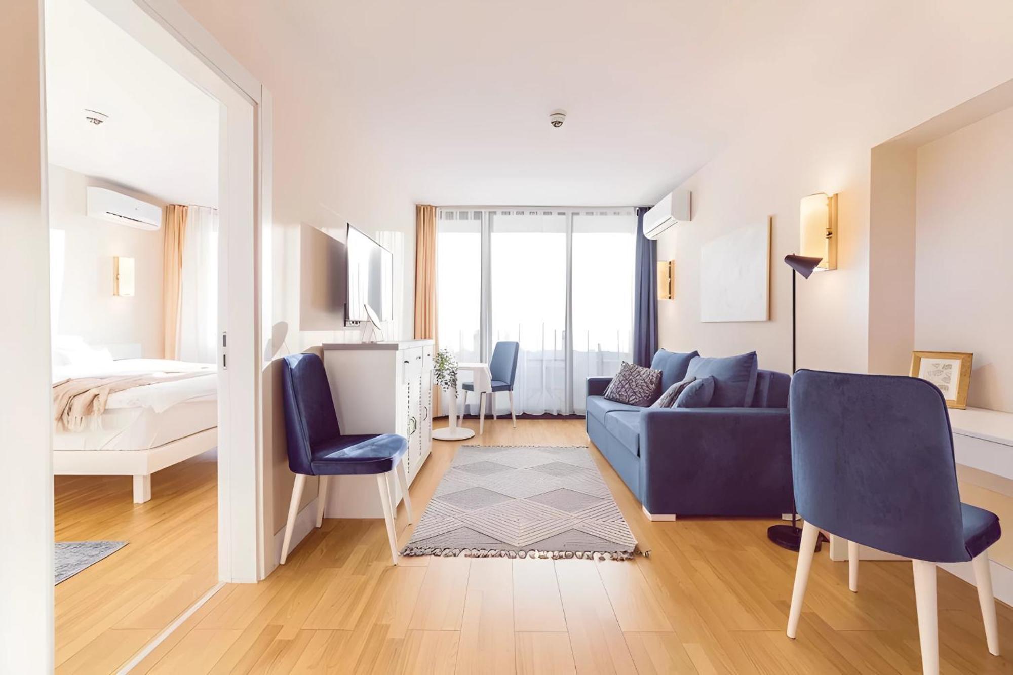 Luxury Orbi City Sea View Aparthotel Batum Dış mekan fotoğraf